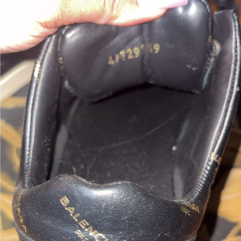 Authentic Balenciaga Black&Gold Leather Shell Sneaker circa 2018 - Picture 4 of 6